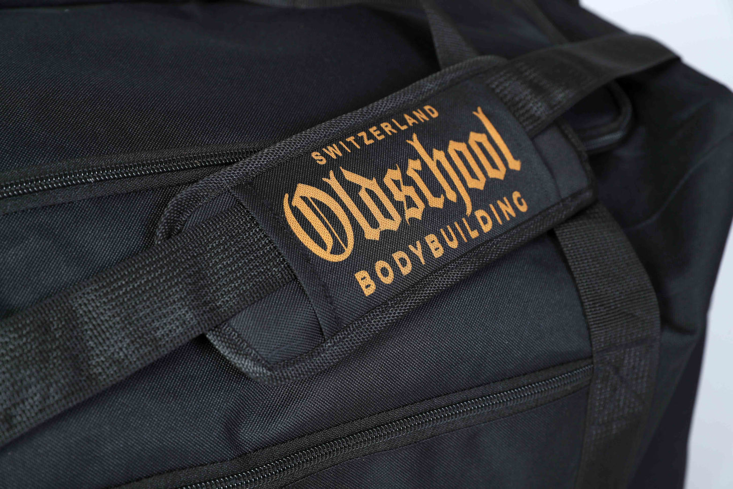 OBS BIG GYM BAG SCHWARZ/GOLD